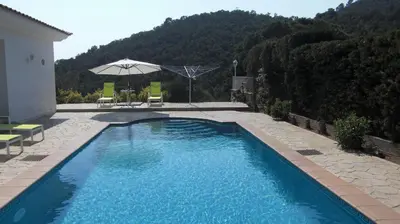 Piscina en o cerca de Can Ronia