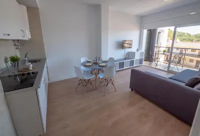 Una cocina o zona de cocina en Apartamentos AR Melrose Place