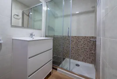 Un baño de Apartamentos AR Melrose Place