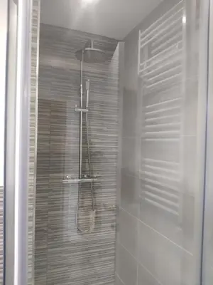 Un baño de Atico Condal