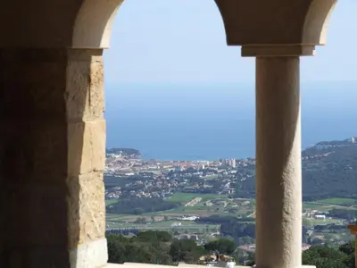 Paisaje cerca de este apartahotel