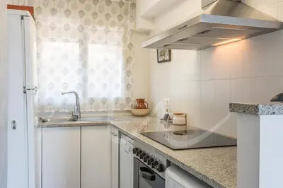 Una cocina o zona de cocina en Carabela by SeaMount Rentals