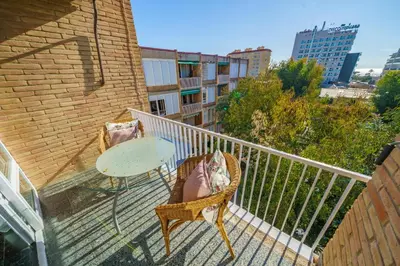 Un balcón o terraza de HomeHolidaysRentals Miracel - Costa Barcelona