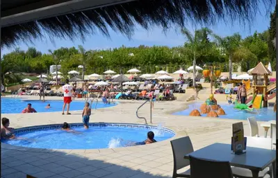 Piscina en o cerca de Camping Sènia Tucan