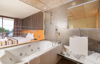 Un baño de Hotel Restaurant Sant Pol