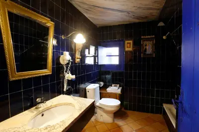 Un baño de Hostal Blau