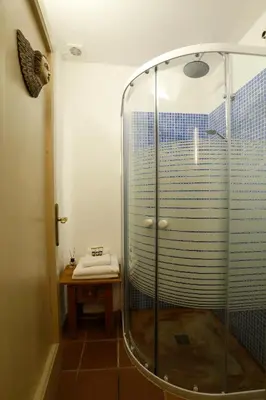 Un baño de Hostal Blau