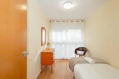 Cama o camas de una habitación en Apartamento céntrico en Girona