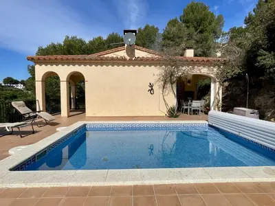 Piscina en o cerca de Cala Moreta 44