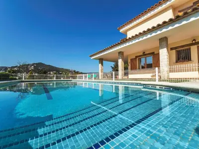 Piscina en o cerca de Holiday Home Miro by Interhome