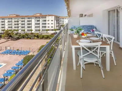 Un balcón o terraza de Apartment Lotus by Interhome