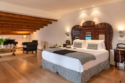 Cama o camas de una habitación en Sant Pere del Bosc Hotel & Spa - Adults Recommended