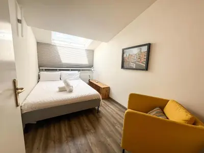 Cama o camas de una habitación en Sleep & Stay- Luxury top floor apt with terrace