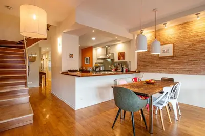 Una cocina o zona de cocina en Sleep & Stay- Luxury top floor apt with terrace