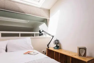 Cama o camas de una habitación en Sleep & Stay- Luxury top floor apt with terrace