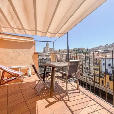 Sleep & Stay- Luxury top floor apt with terrace