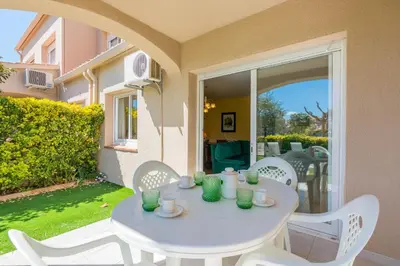 Un balcón o terraza de HomeHolidaysRentals Moonlight