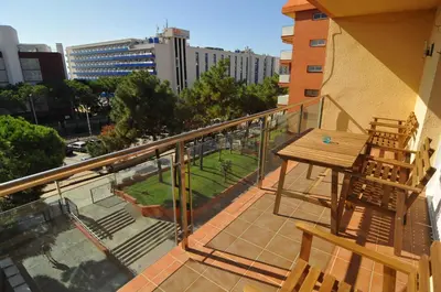 Un balcón o terraza de HomeHolidaysRentals Solmar