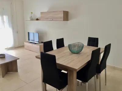 Una televisión o centro de entretenimiento en PISO CÉNTRICO DE 100 M2