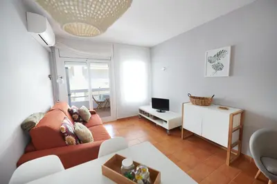 Una televisión o centro de entretenimiento en Desconnectar Tossa de Mar