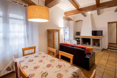Una televisión o centro de entretenimiento en Apartamento Francesc Samsó, Girona