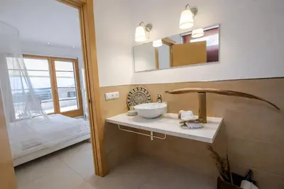 Cama o camas de una habitación en Catalunya Casas Modern Magnificence , only a few km to the beach!