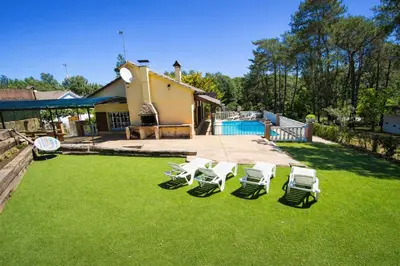Piscina en o cerca de Catalunya Casas Costa Brava villa with private pool & spacious garden