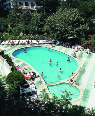 Piscina en o cerca de Clipper Affiliated by FERGUS