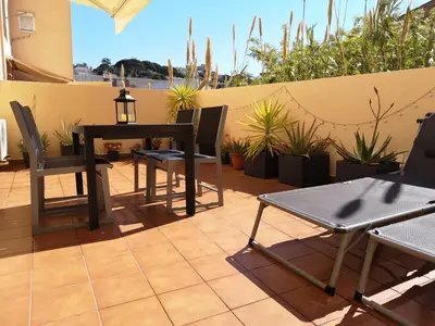 Un patio o zona al aire libre en Piso con Encanto