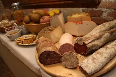Comida en o cerca of this country house
