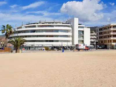 Playa de o cerca de este apartamento