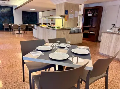 Una cocina o zona de cocina en Hotel Ninays