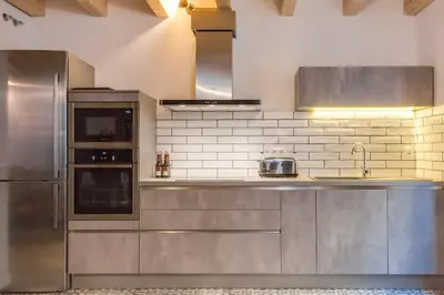 Una cocina o zona de cocina en Lets Holidays FISHERMAN HOUSE IN OLD TOWN of TOSSA DE MAR