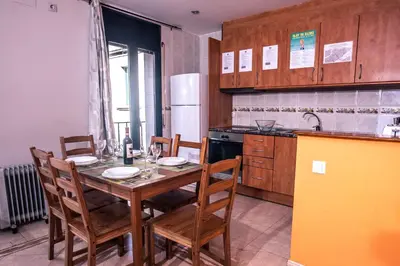 Una cocina o zona de cocina en Apartaments Yaco