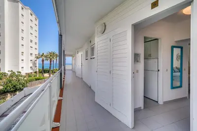 Un balcón o terraza de Hauzify I Apartaments Sot del Morer