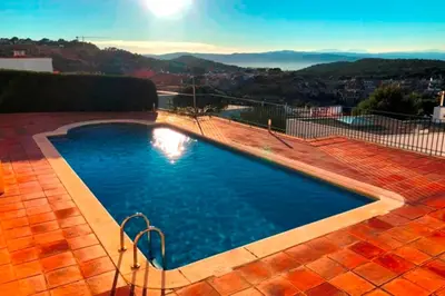 Piscina en o cerca de Begur Sunset 2 bedroom loft close to the center of Begur. With terrace and gorgeous sea views H42
