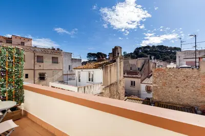 Un balcón o terraza de Lets Holidays Nice apartment 1 min to the beach
