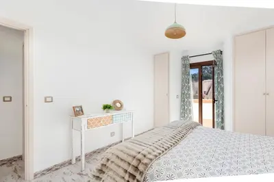 Cama o camas de una habitación en Lets Holidays Nice apartment 1 min to the beach