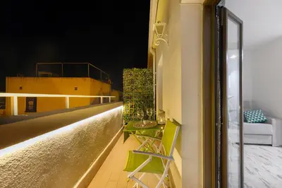 Un balcón o terraza de Lets Holidays Nice apartment 1 min to the beach