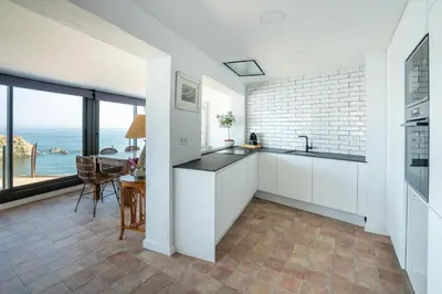 Una cocina o zona de cocina en Hostal Sa Malica