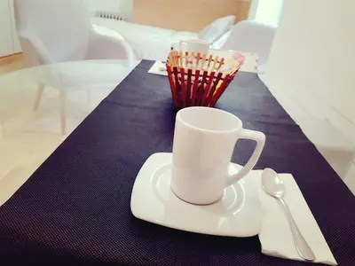 Utensilios para hacer té y café en Sant Josep Loft