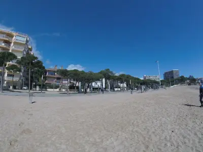 Playa de o cerca de este apartamento
