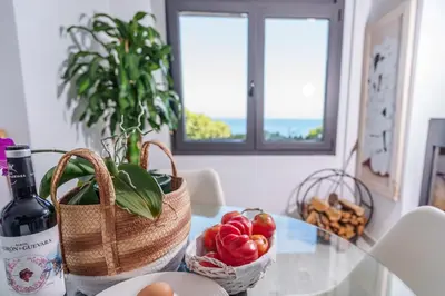 Comida en o cerca de este apartamento
