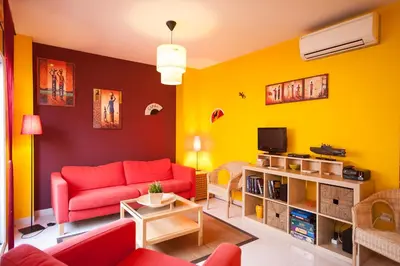 Una televisión o centro de entretenimiento en Lets Holidays NICE AND CENTRIC APARTMENT IN TOSSA