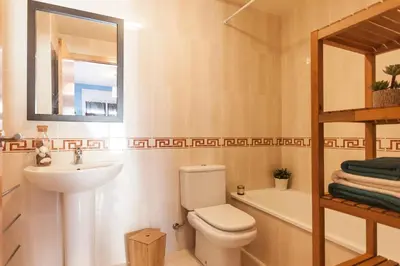 Un baño de Lets Holidays NICE AND CENTRIC APARTMENT IN TOSSA