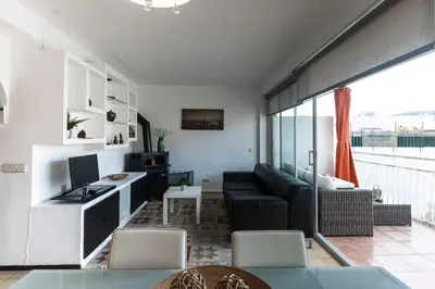 Zona de estar de Lets Holidays APARTMENT with TERRACE NEAR BEACH