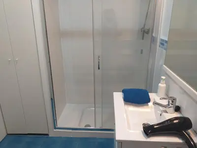 Un baño de APARTAMENTO con TERRAZA VISTAS AL MAR