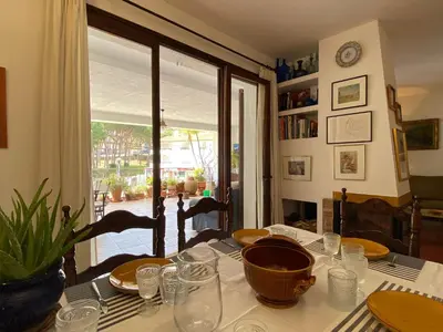 Zona de estar de La mejor terraza de Tamariu