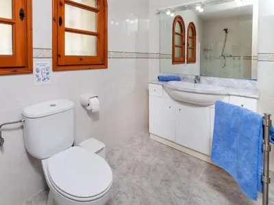 Un baño de Holiday Home Lausanne by Interhome