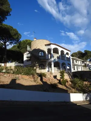 Edificio en el que se encuentra la casa o chalet